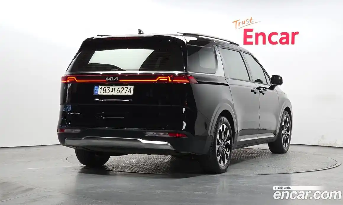 Kia Canival 2023 2.2 Автомат в Москве № 13918, фото 5