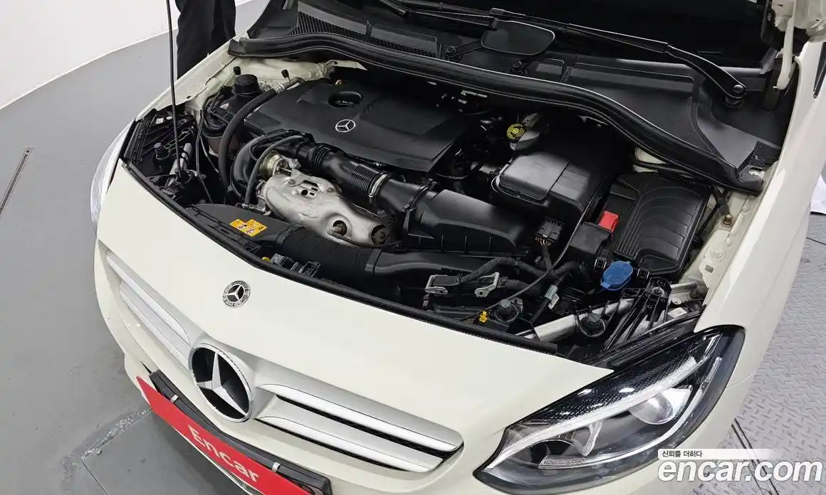 Mercedes-Benz B-Class 2018 2.0 Автомат в Москве № 139332, фото 20