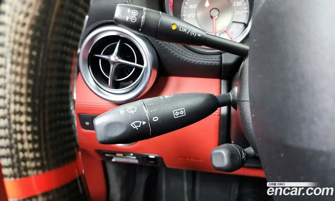 Mercedes-Benz SLS AMG 2012 6.2 Автомат в Москве № 140198, фото 19