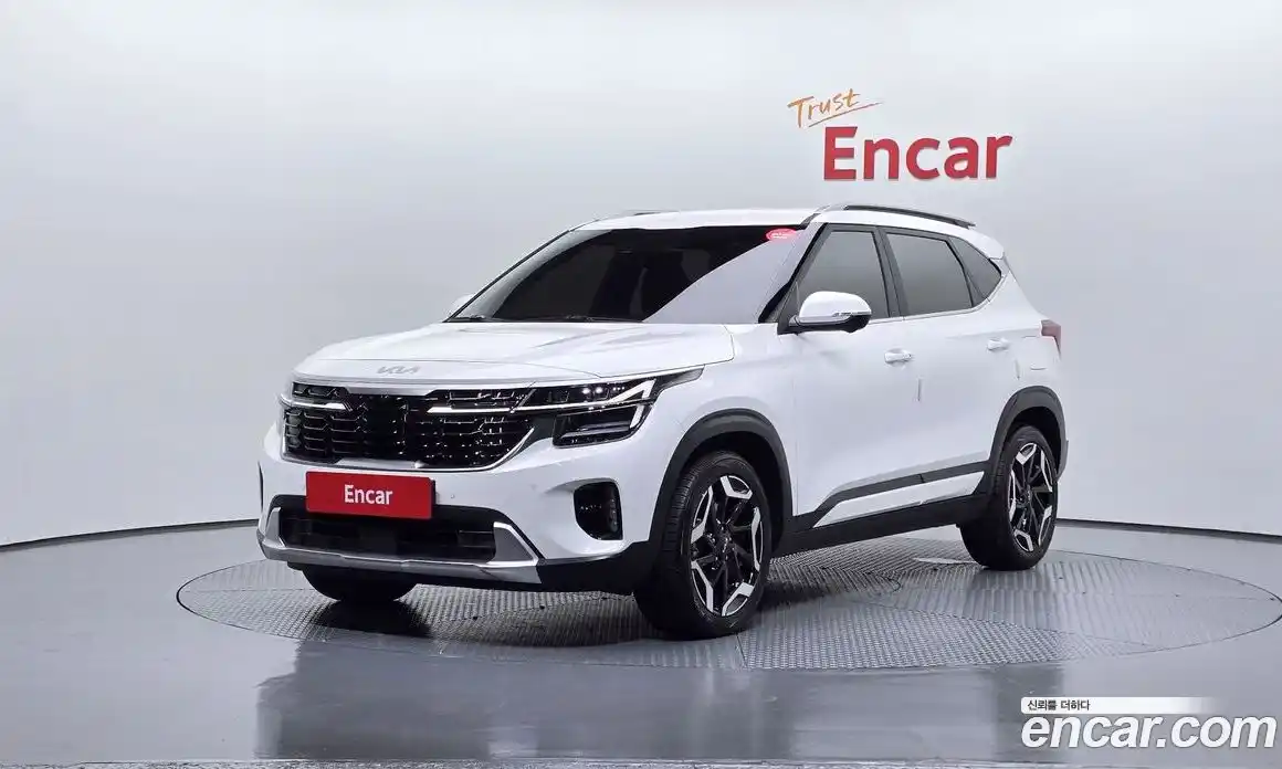 Kia Seltos 2023 1.6 Автомат в Москве № 14189, фото 13