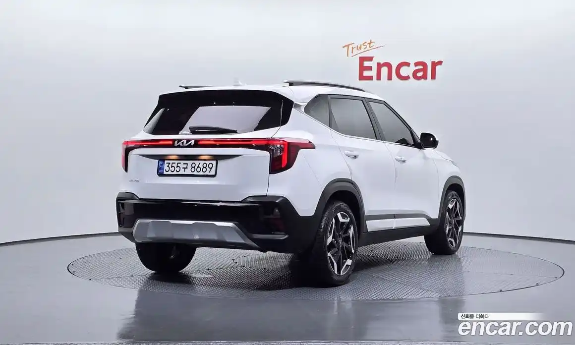 Kia Seltos 2023 1.6 Автомат в Москве № 14189, фото 19