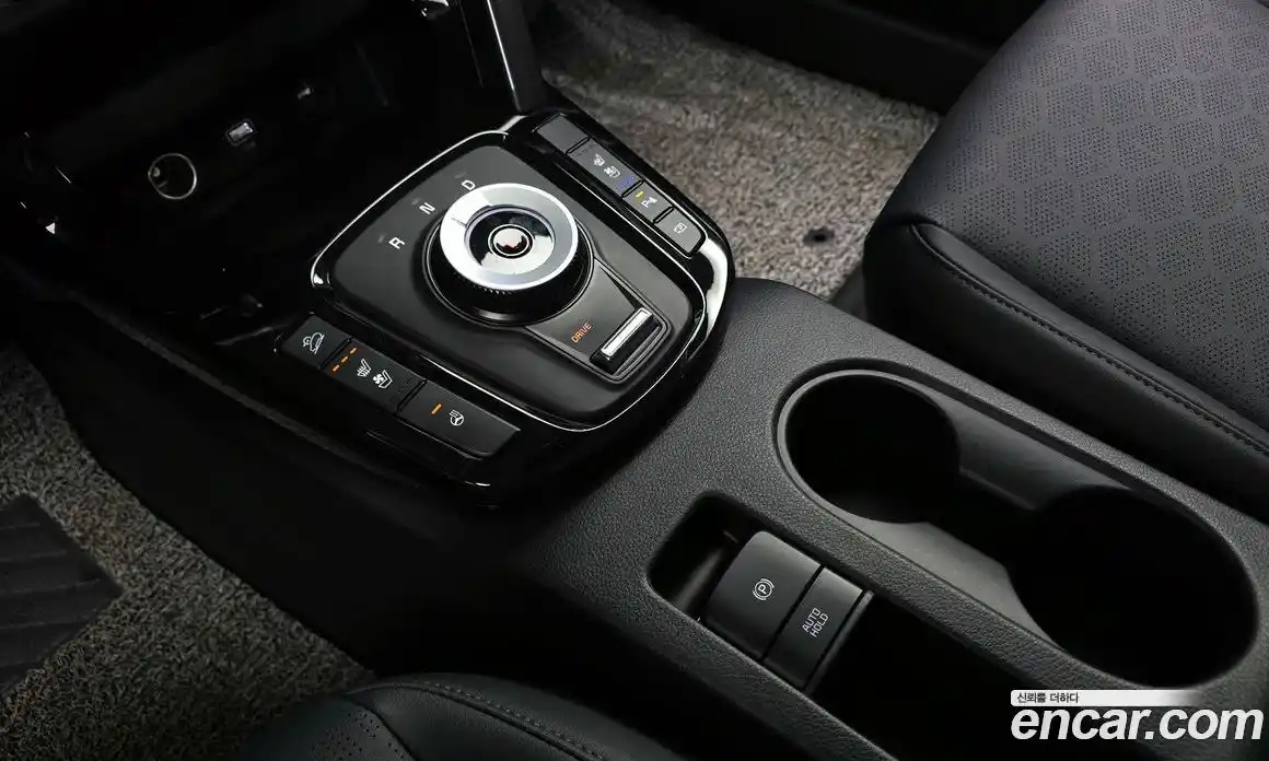 Kia Seltos 2023 1.6 Автомат в Москве № 14189, фото 20