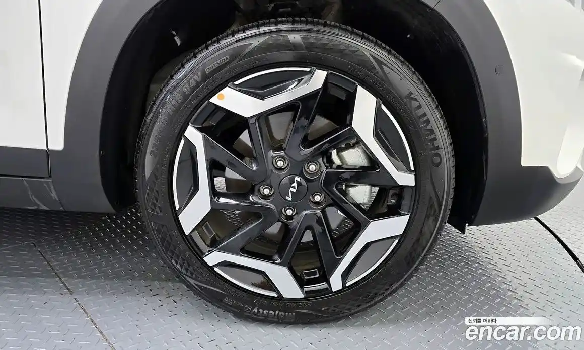 Kia Seltos 2023 1.6 Автомат в Москве № 14189, фото 10