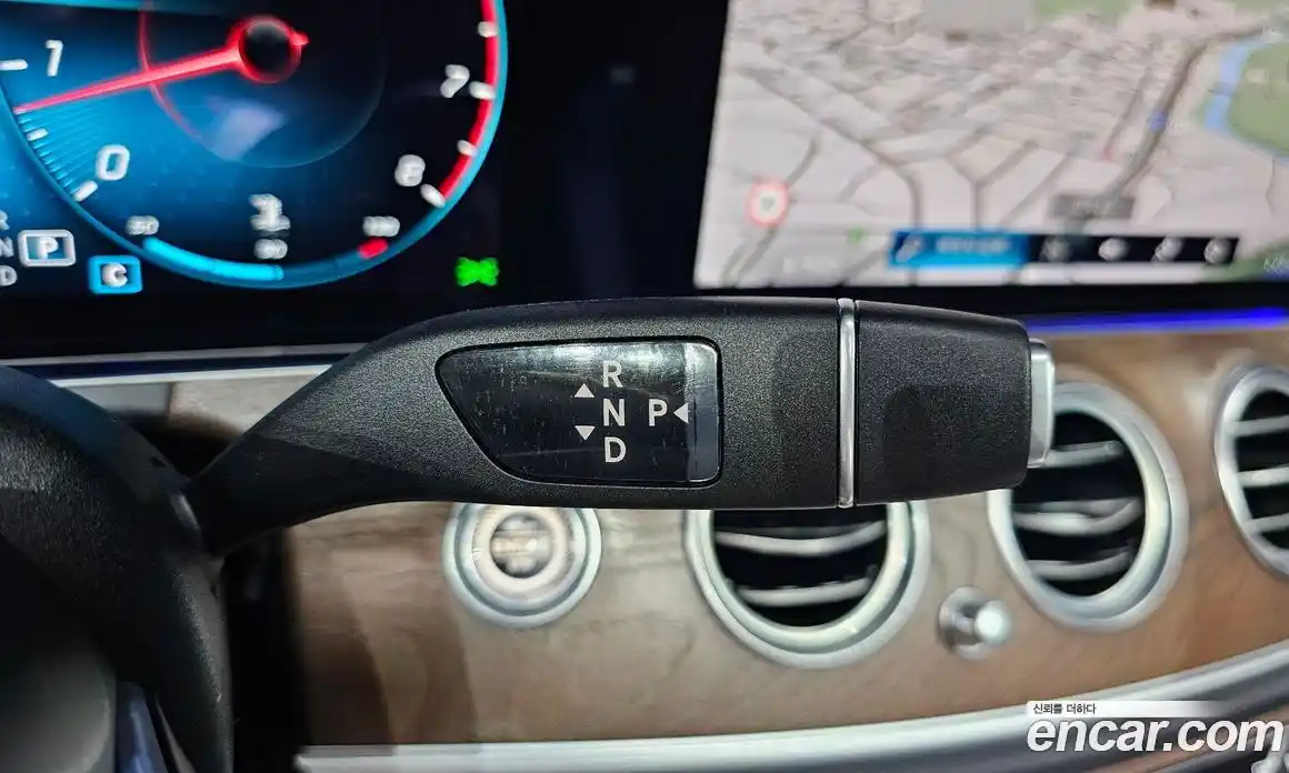 Mercedes-Benz E-Class 2021 2.0 Автомат в Москве № 142384, фото 11