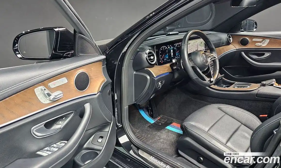 Mercedes-Benz E-Class 2021 2.0 Автомат в Москве № 142384, фото 17