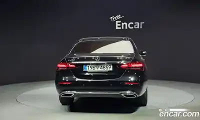 Mercedes-Benz E-Class 2021 2.0 Автомат в Москве № 142384, миниатюра 4
