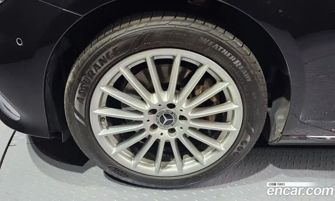 Mercedes-Benz E-Class 2021 2.0 Автомат в Москве № 142384, фото 5