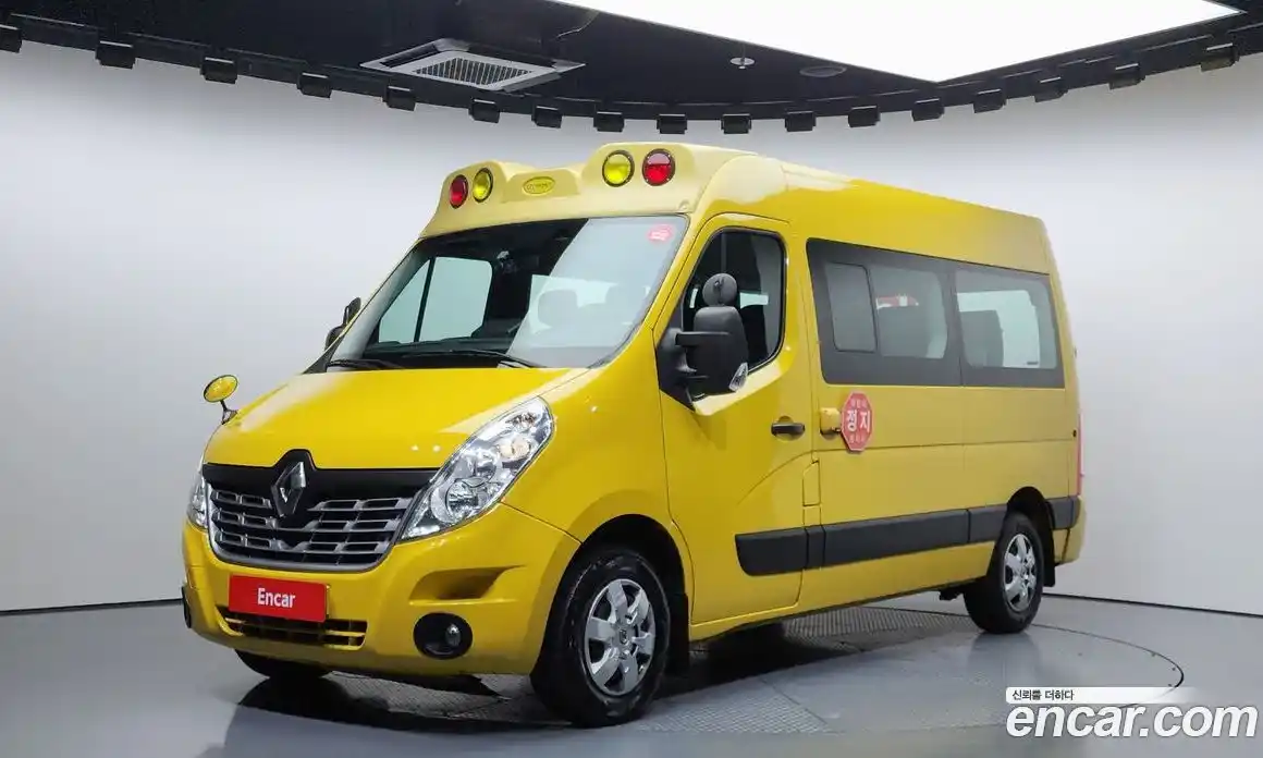Renault Master 2020 2.3 Механическая в Москве № 145490, фото 9