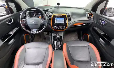Renault QM3 2015 1.5 Автомат в Москве № 147335, миниатюра 2
