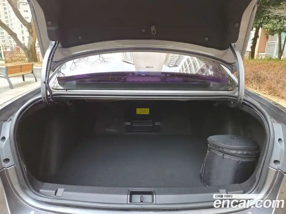 Renault SM3 2016 1.6 Автомат в Москве № 148693, фото 19