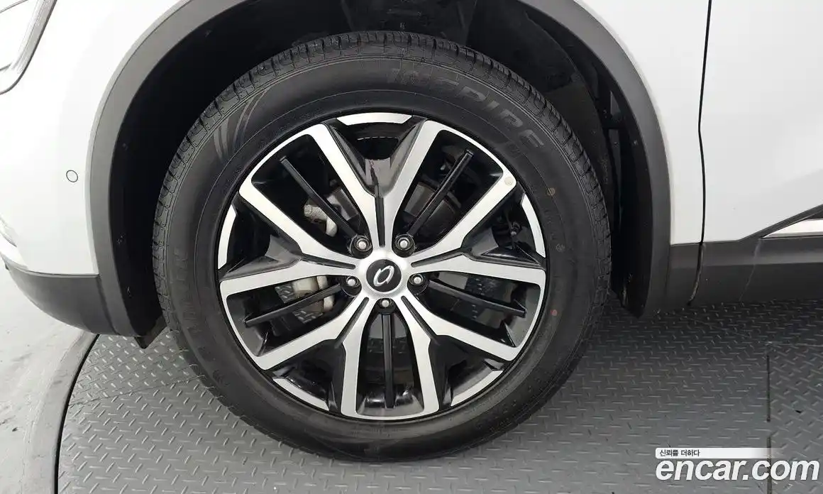 Renault QM6 2023 2.0 Автомат в Москве № 149759, фото 6