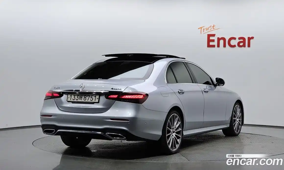 Mercedes-Benz E-Class 2022 2.0 Автомат в Москве № 149800, фото 12