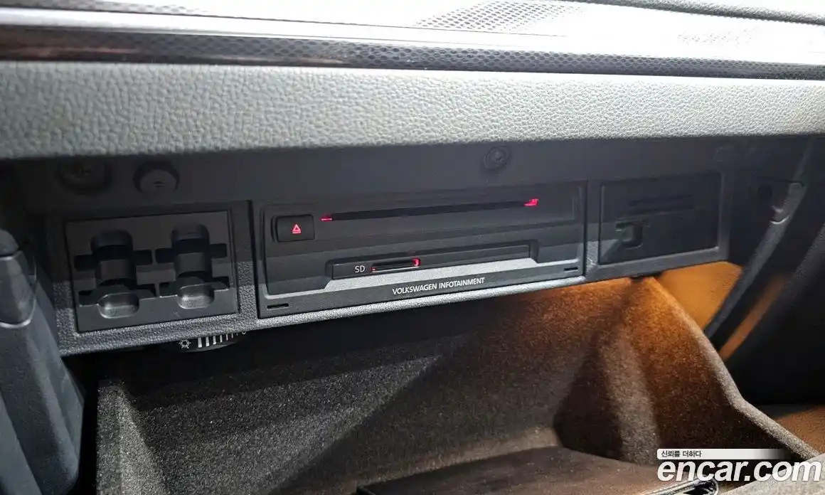 Volkswagen Golf 2014 1.6 Автомат в Москве № 153832, фото 5