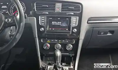 Volkswagen Golf 2014 1.6 Автомат в Москве № 153832, миниатюра 6