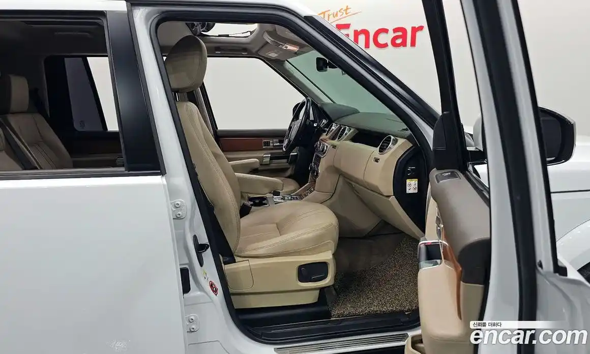 Land Rover Discovery 2014 3.0 Автомат в Москве № 154182, фото 13