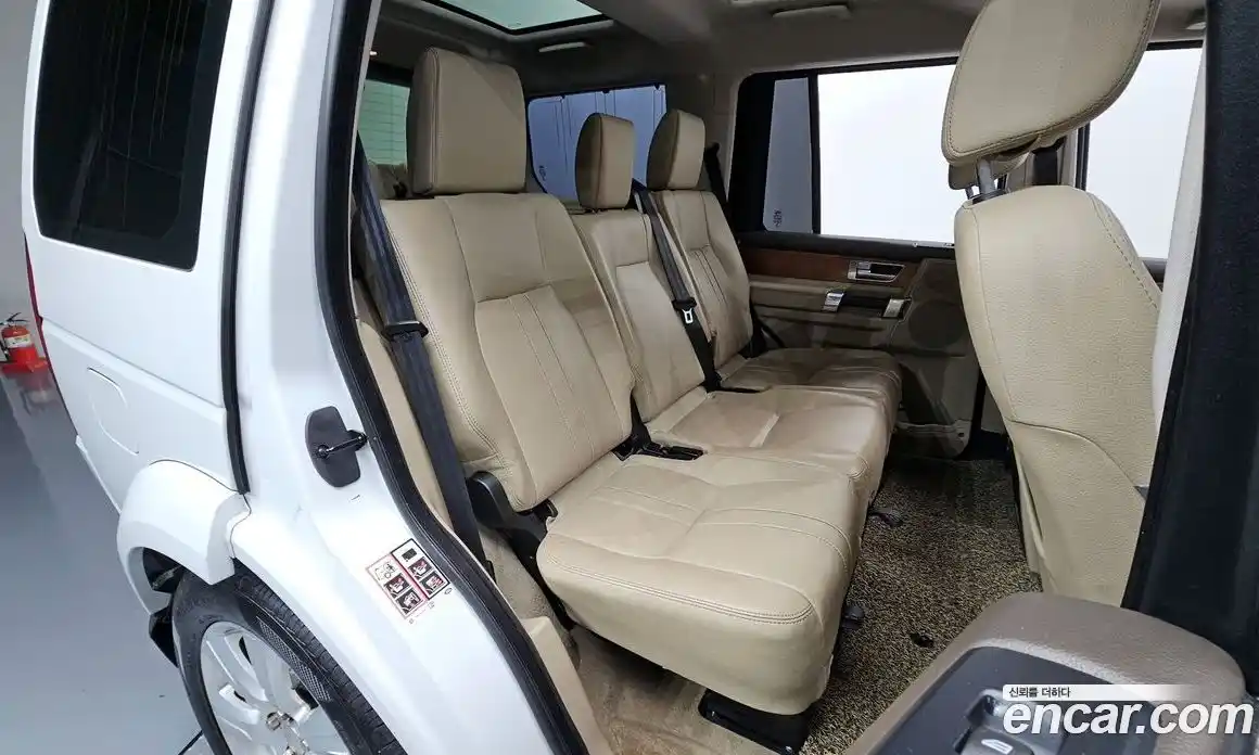 Land Rover Discovery 2014 3.0 Автомат в Москве № 154182, фото 18