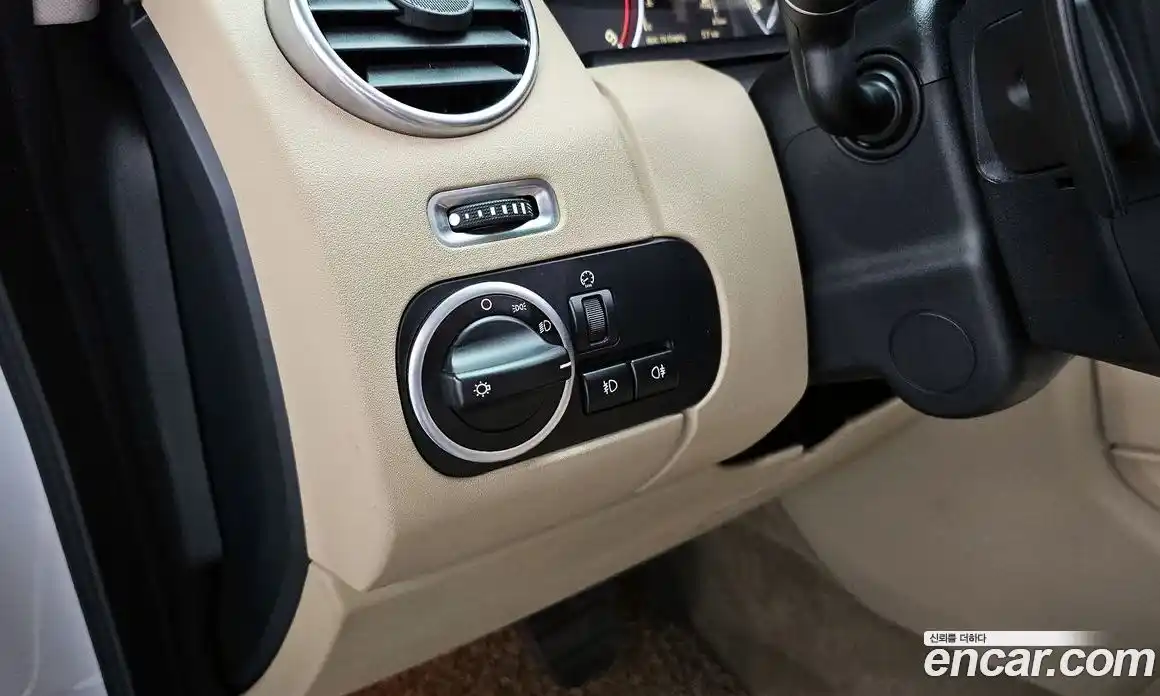 Land Rover Discovery 2014 3.0 Автомат в Москве № 154182, фото 9