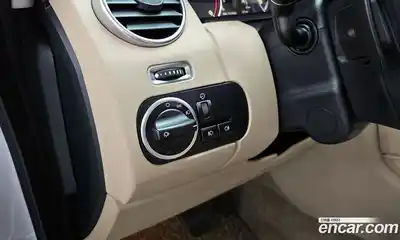 Land Rover Discovery 2014 3.0 Автомат в Москве № 154182, миниатюра 9