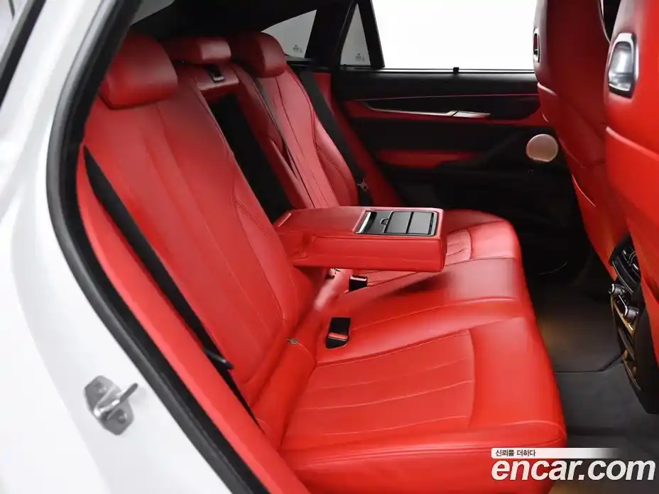 BMW X6M 2017 4.4 Автомат в Москве № 158637, фото 12