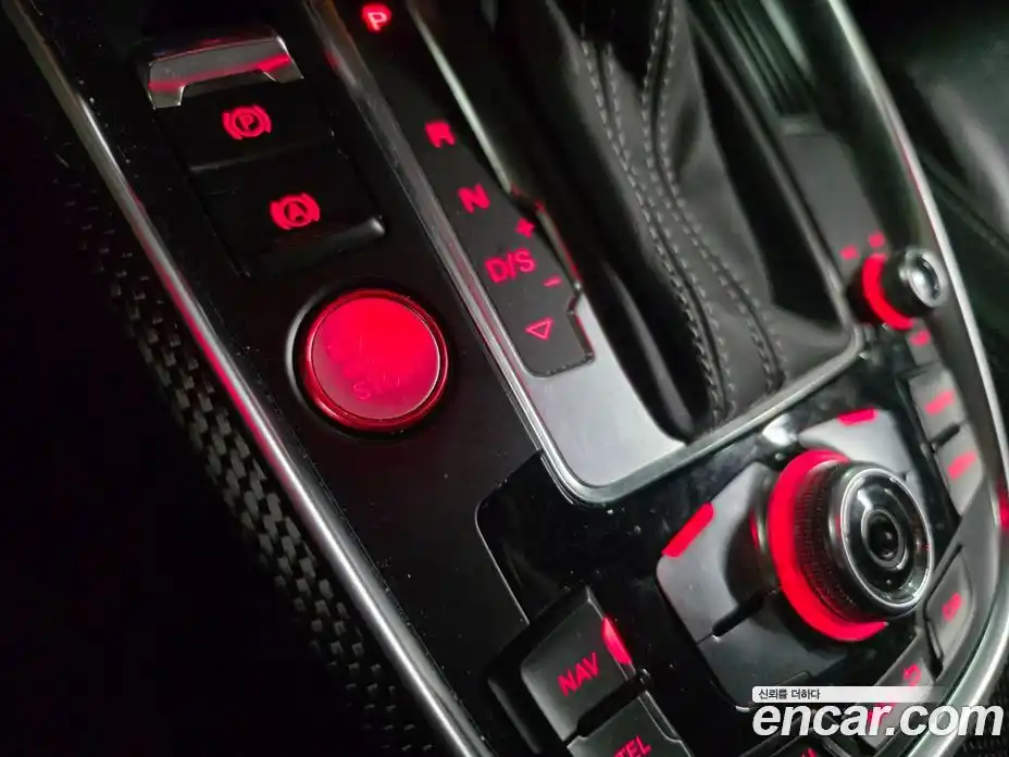 Audi SQ5 2015 3.0 Автомат в Москве № 162657, фото 15