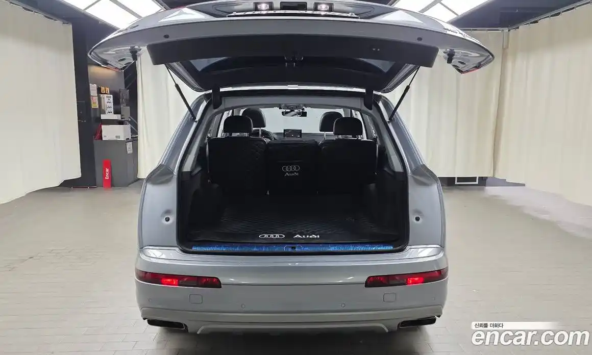 Audi Q7 2019 2.0 Автомат в Москве № 163634, фото 16