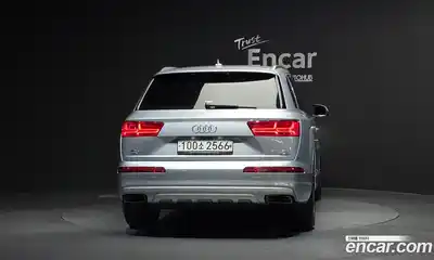 Audi Q7 2019 2.0 Автомат в Москве № 163634, миниатюра 5