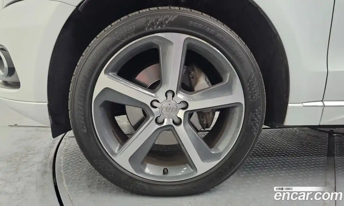 Audi Q5 2015 3.0 Автомат в Москве № 163672, фото 13