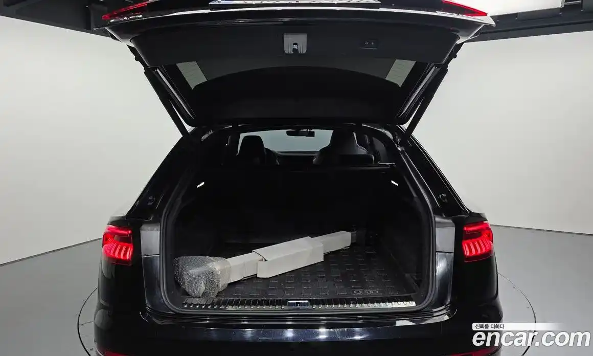 Audi Q8 2021 3.0 Автомат в Москве № 163772, фото 20