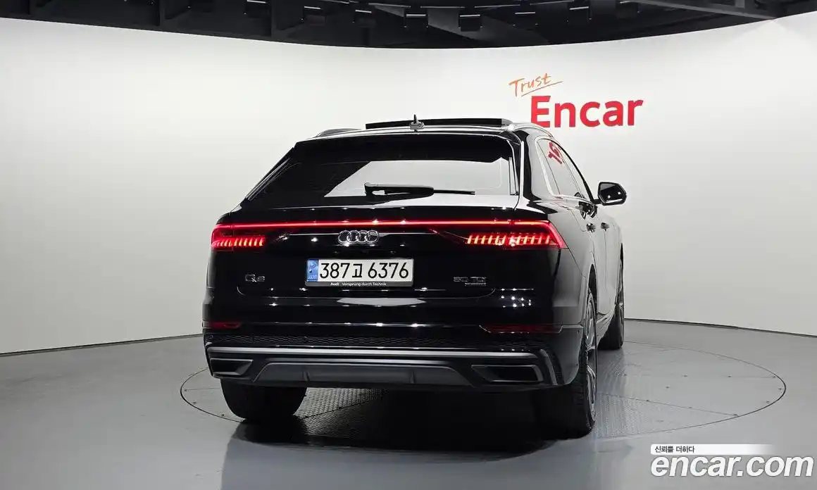 Audi Q8 2021 3.0 Автомат в Москве № 163772, фото 4