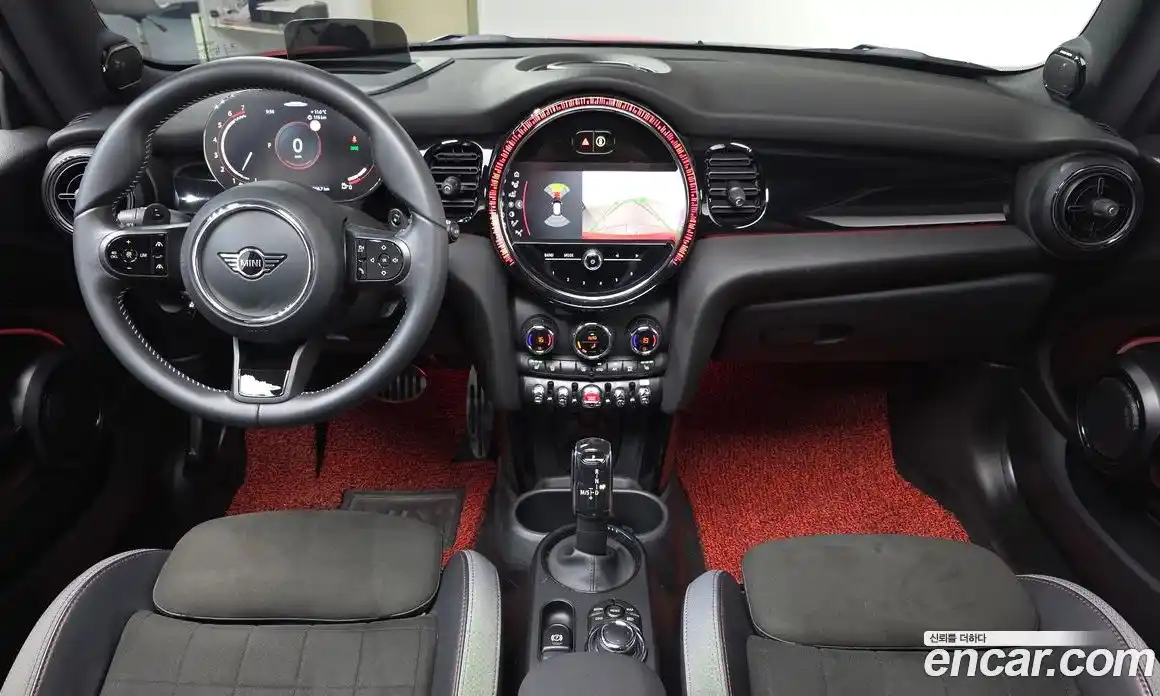 Mini Cooper 2023 2.0 Автомат в Москве № 163935, фото 19