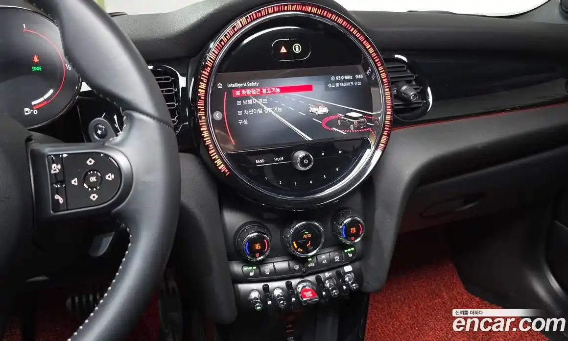 Mini Cooper 2023 2.0 Автомат в Москве № 163935, фото 10