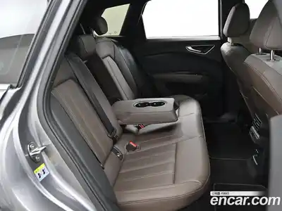 Audi Q4 e-tron 2025 0.1 Автомат в Москве № 163940, миниатюра 12