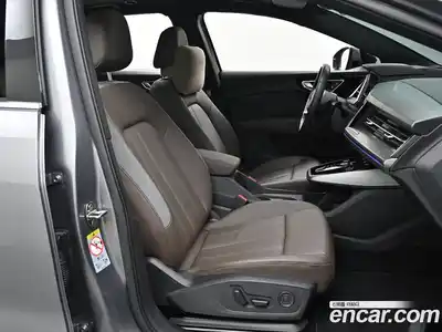 Audi Q4 e-tron 2025 0.1 Автомат в Москве № 163940, миниатюра 10