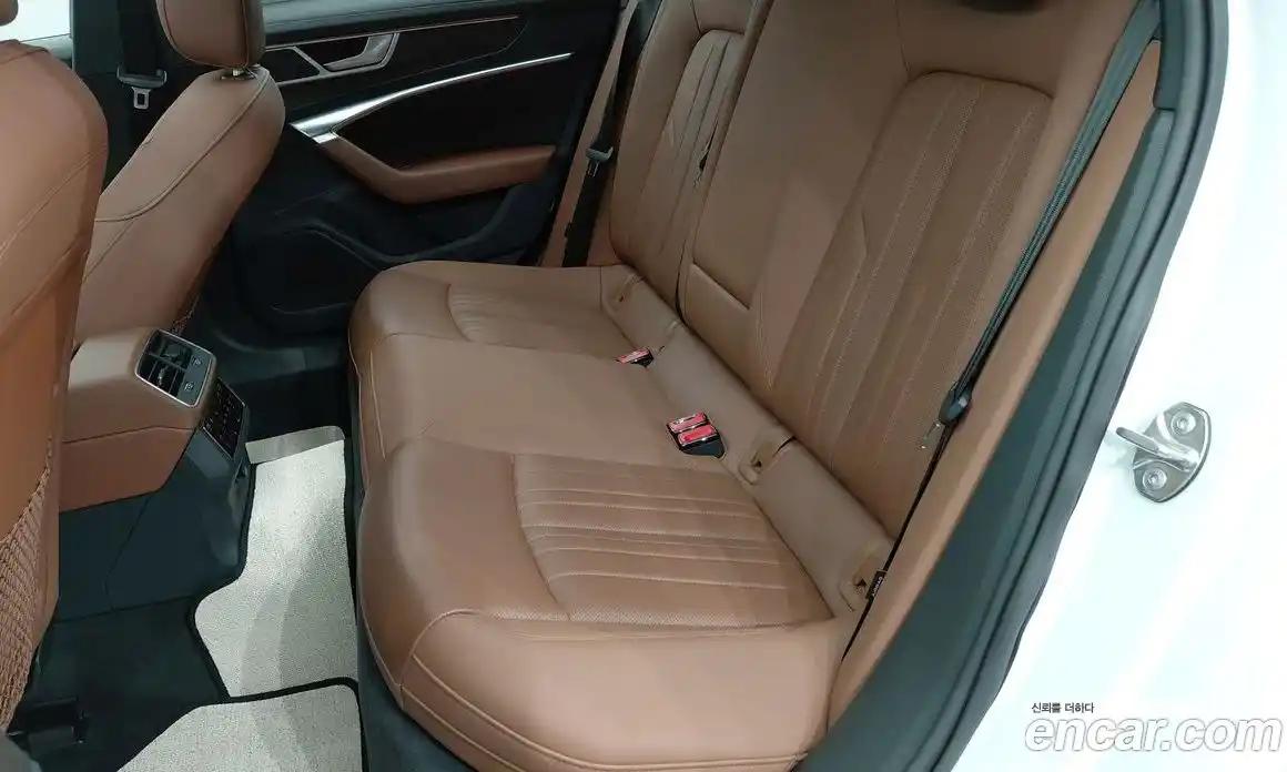 Audi A6 2021 2.0 Автомат в Москве № 164080, фото 7