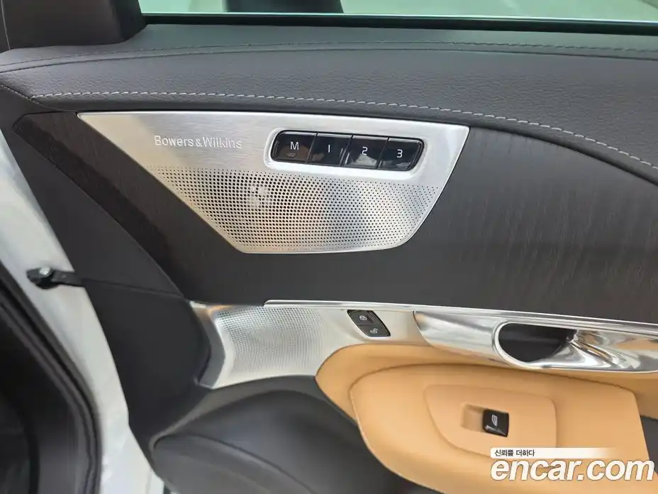 Volvo XC90 2023 2.0 Автомат в Москве № 164787, фото 18