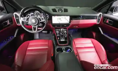 Porsche Cayenne, 2021