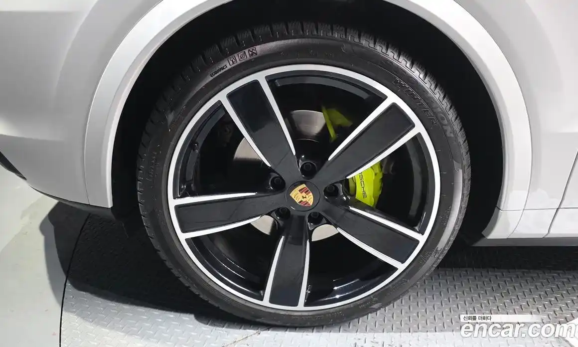 Porsche Cayenne 2021 3.0 Автомат в Москве № 165068, фото 12