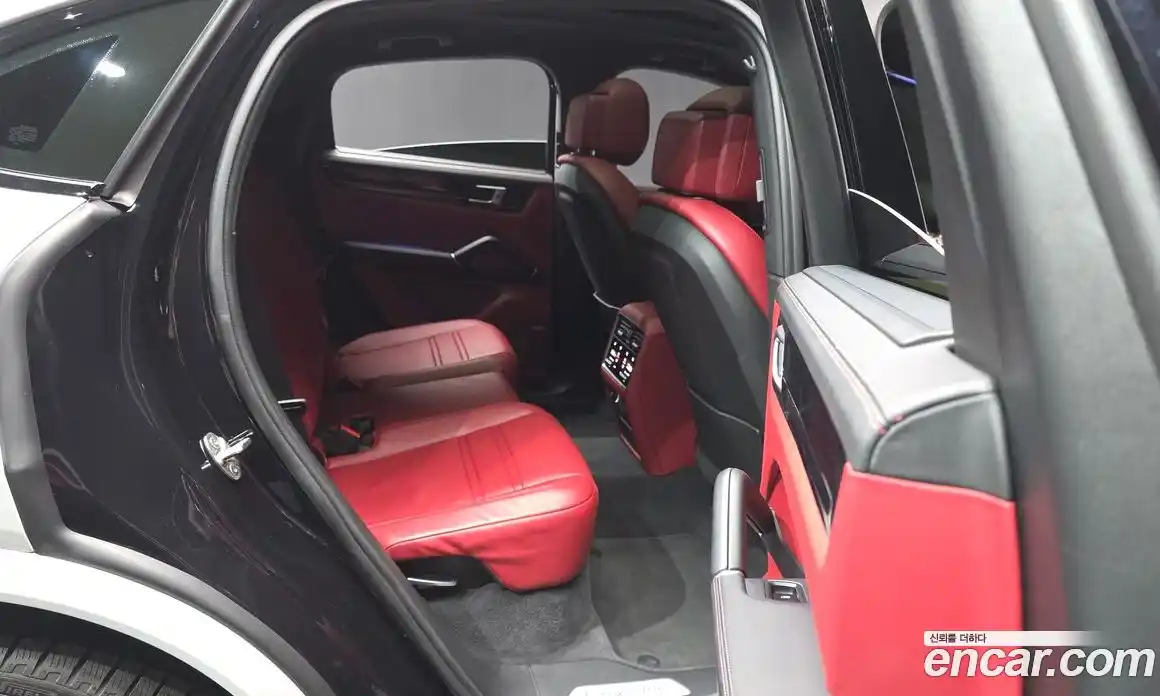 Porsche Cayenne 2021 3.0 Автомат в Москве № 165068, фото 15