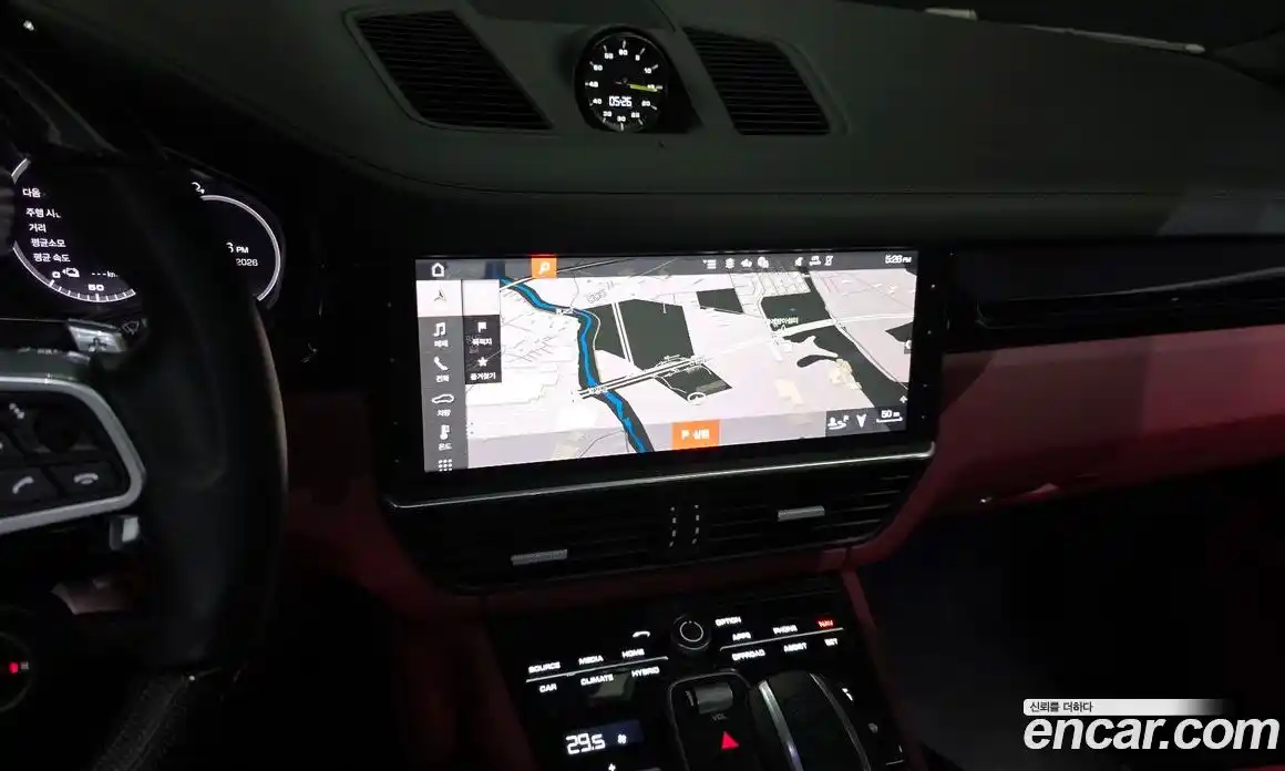 Porsche Cayenne 2021 3.0 Автомат в Москве № 165068, фото 18