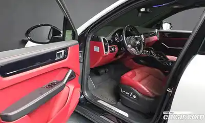 Porsche Cayenne 2021 3.0 Автомат в Москве № 165068, миниатюра 3