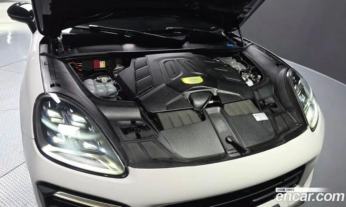 Porsche Cayenne 2021 3.0 Автомат в Москве № 165068, фото 6