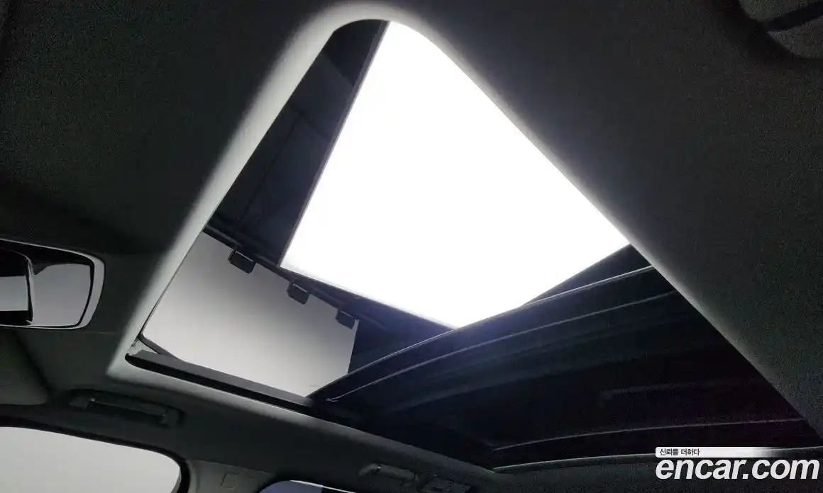 Land Rover Range-Rover 2015 4.4 Автомат в Москве № 166716, фото 18