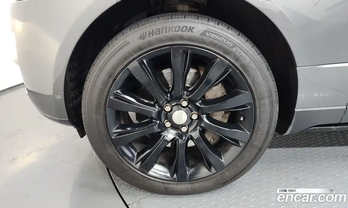 Land Rover Range-Rover 2015 4.4 Автомат в Москве № 166716, фото 5