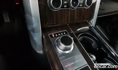 Land Rover Range-Rover 2015 4.4 Автомат в Москве № 166716, миниатюра 9