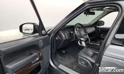 Land Rover Range-Rover 2015 4.4 Автомат в Москве № 166716, миниатюра 10