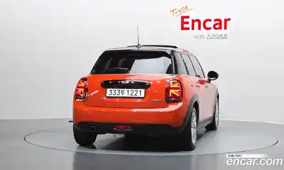 Mini Cooper 2019 1.5 Автомат в Москве № 167138, миниатюра 12