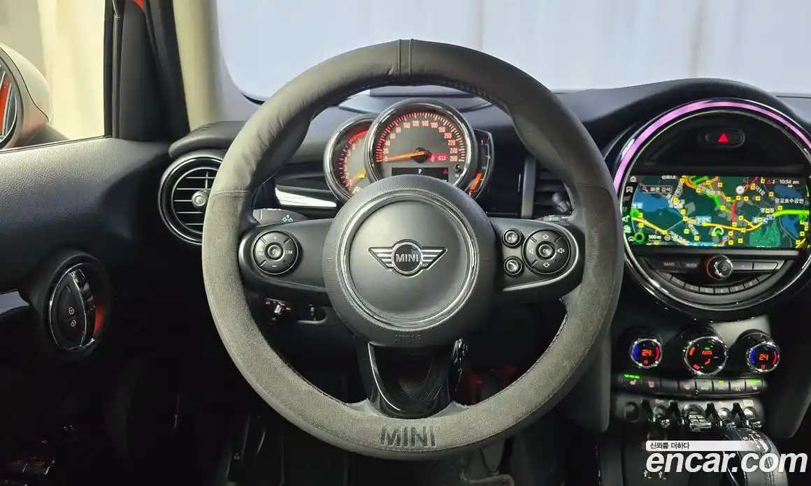 Mini Cooper 2019 1.5 Автомат в Москве № 167138, фото 13
