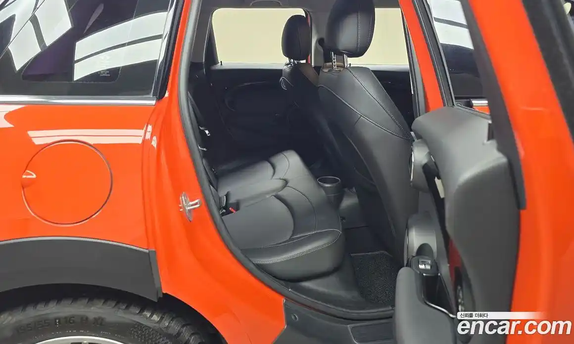 Mini Cooper 2019 1.5 Автомат в Москве № 167138, фото 3