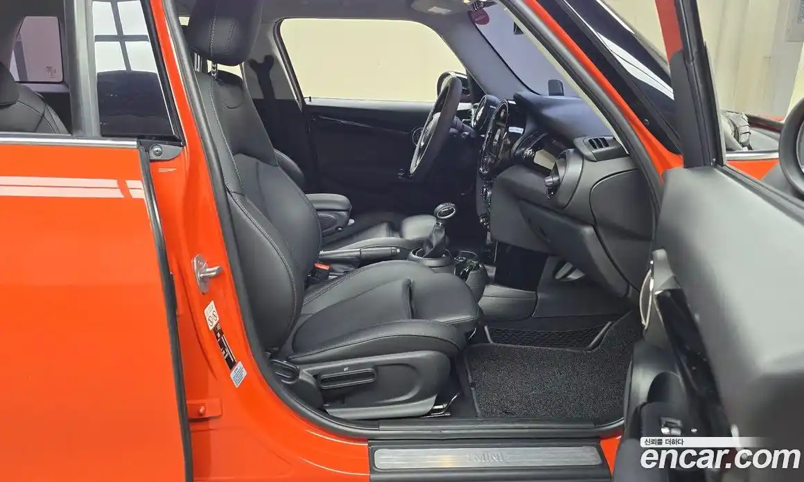 Mini Cooper 2019 1.5 Автомат в Москве № 167138, фото 5