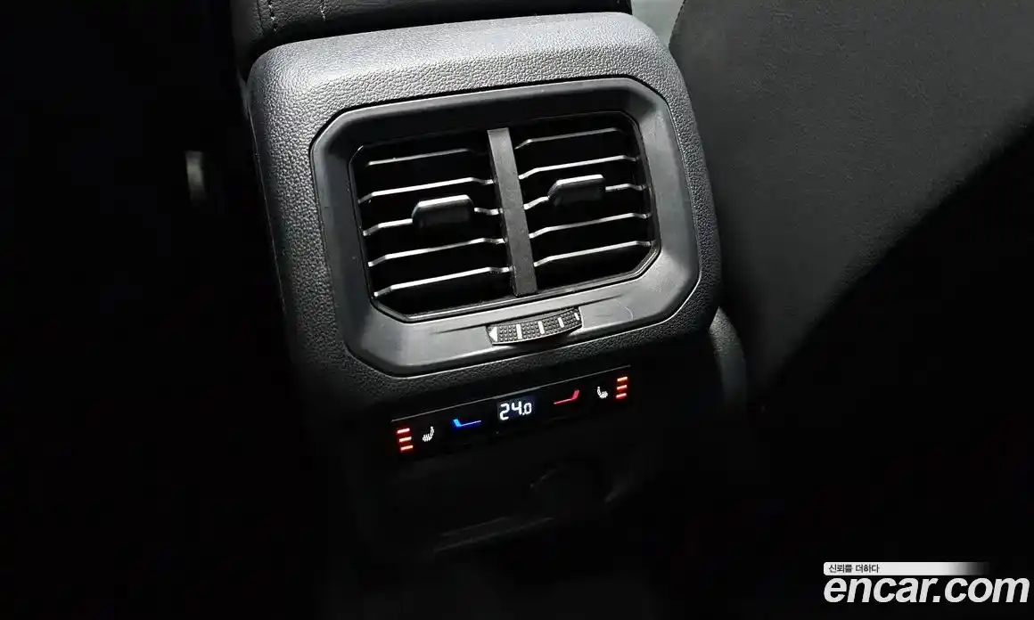 Volkswagen Tiguan 2023 2.0 Автомат в Москве № 168483, фото 12